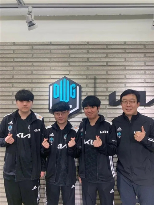 以英超赛场 以英超赛场